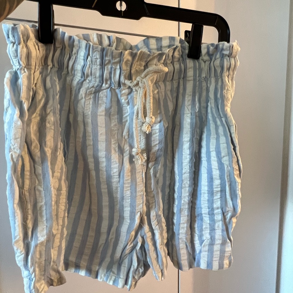 Urban Outfitters Striped Linen Shorts Size M - Pockets!